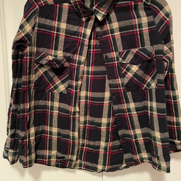 🇬🇧 One of a kind button down shirt with two chest pockets - Picture 2 of 3